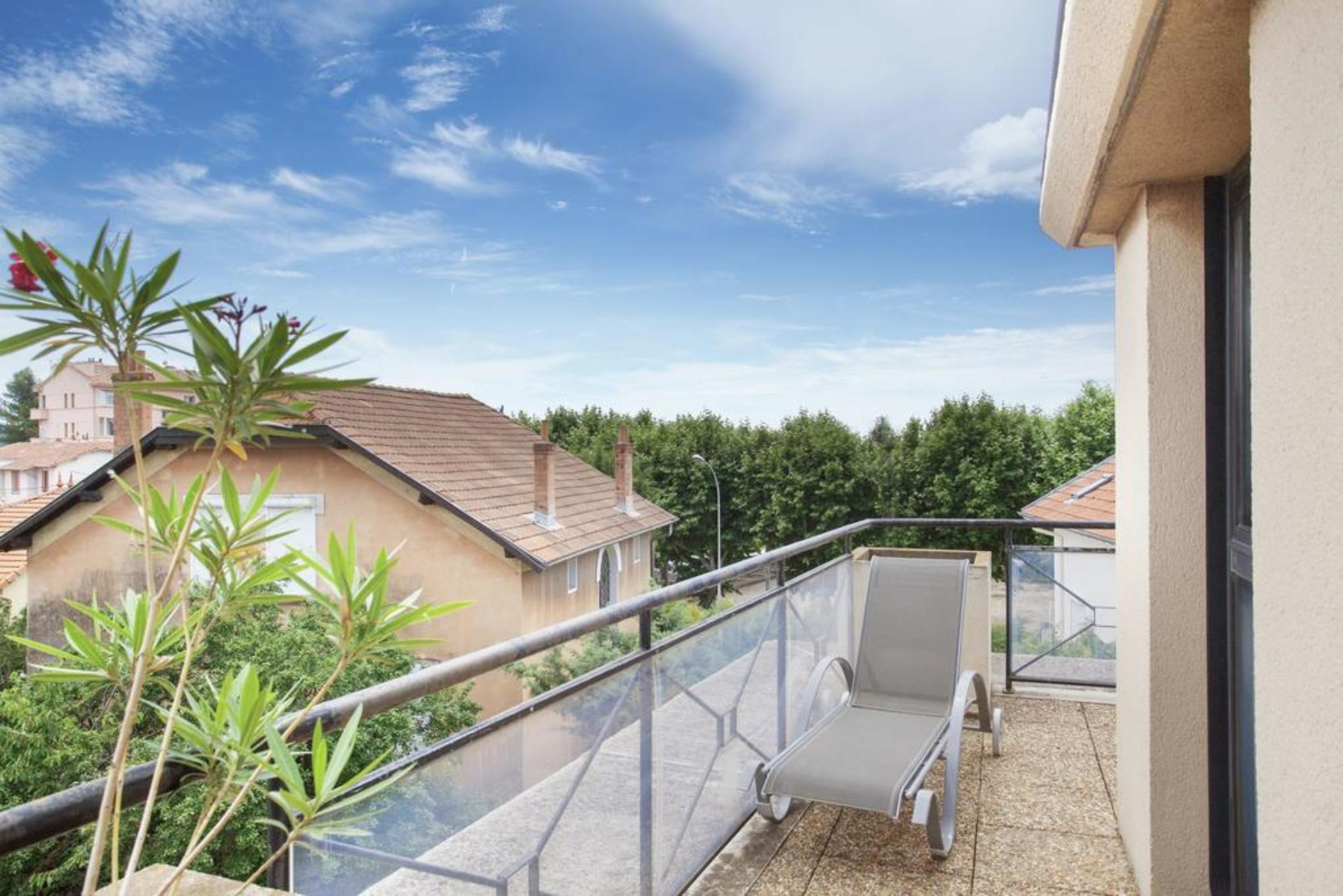 Appart Hotel Odalys City Aix En Provence Les Floridianes Aix-en-Provence Exterior photo