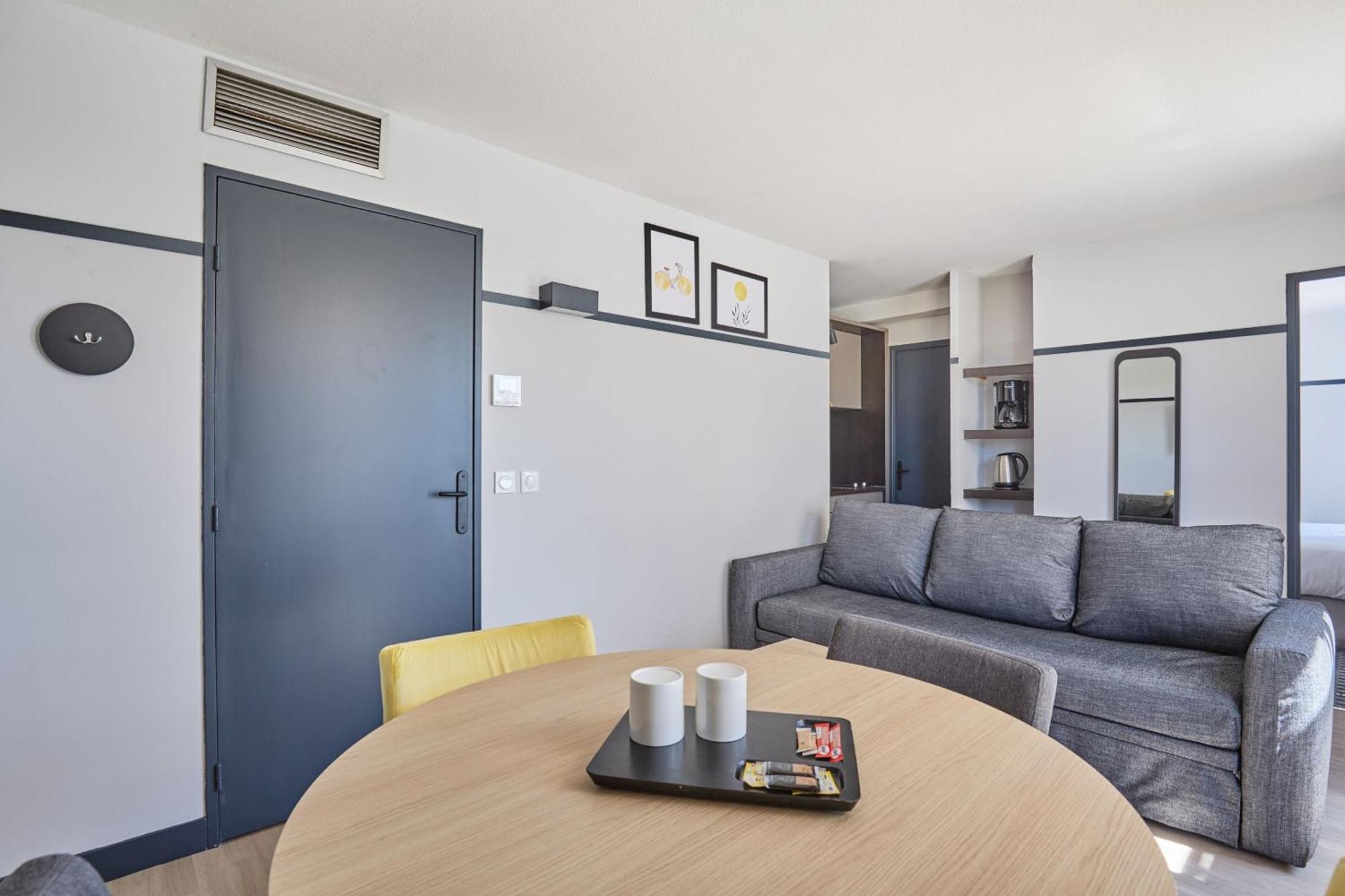 Appart Hotel Odalys City Aix En Provence Les Floridianes Aix-en-Provence Exterior photo