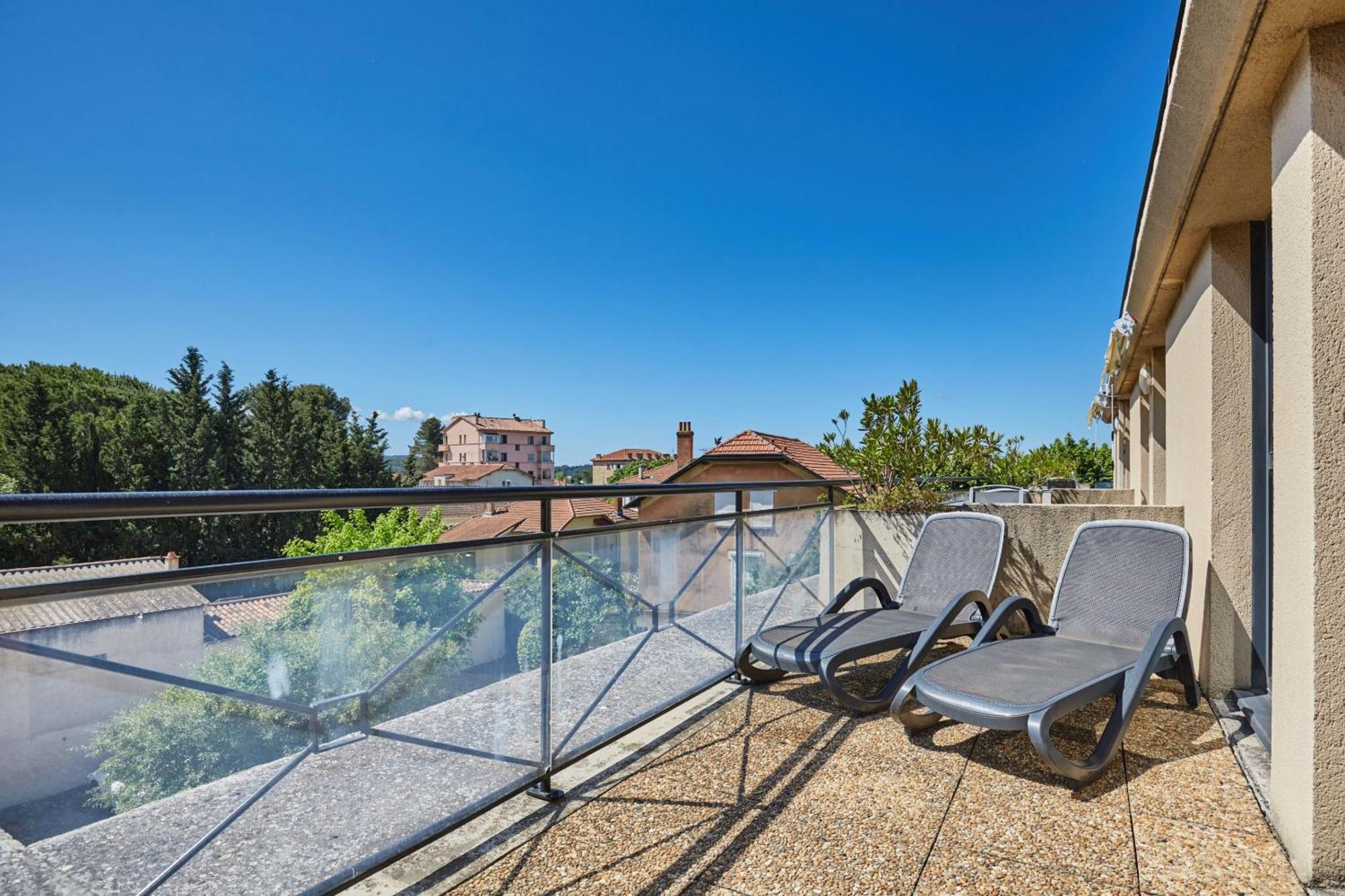 Appart Hotel Odalys City Aix En Provence Les Floridianes Aix-en-Provence Exterior photo