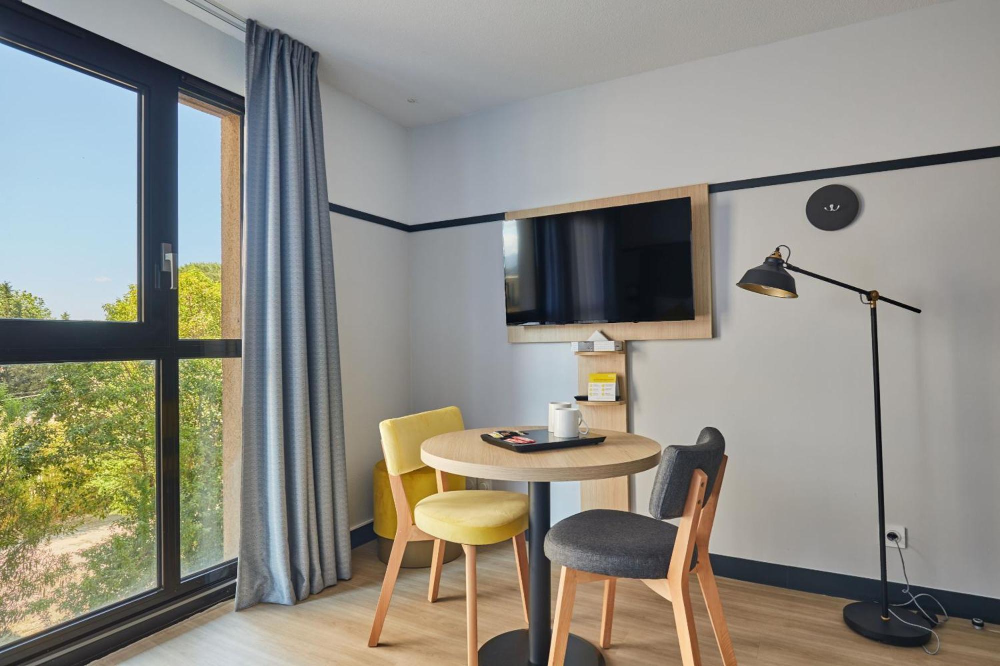 Appart Hotel Odalys City Aix En Provence Les Floridianes Aix-en-Provence Exterior photo